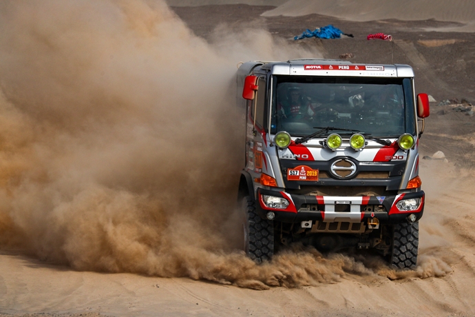 No. 2 Car hangs on in the battle of the desert dunes at the Dakar Rally